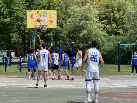 计算机学院参加学校第十九届校运会篮球比赛